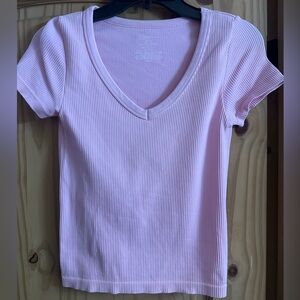 No Boundaries Light Pink Ribbed V-Neck Tee